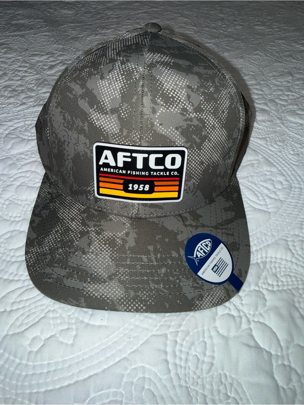 Aftco suntide tech hat OS $35 new
